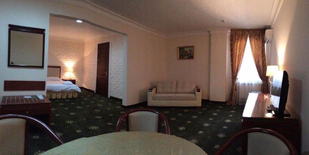 Arien Plaza Hotel ทาชเคนต์ ภายนอก รูปภาพ
